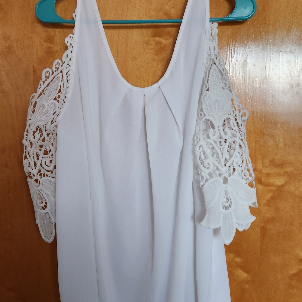 White cut cold shoulder cut out sleeve blouse